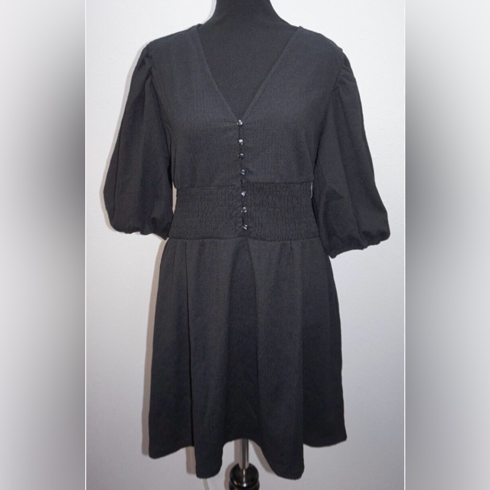 Francesca's Collections glo fashion Puff Sleeve Dress